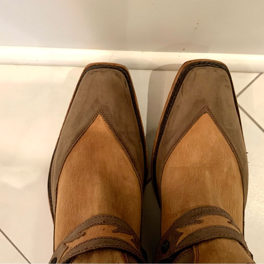 Liberty Black Size 9.5 boots in genuine leather tan and light brown color. - Picture 3 of 6
